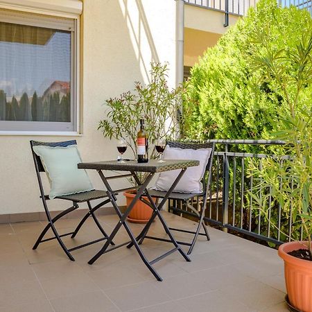 ILLÉS Apartmanok III. Hajduszoboszlo Bagian luar foto